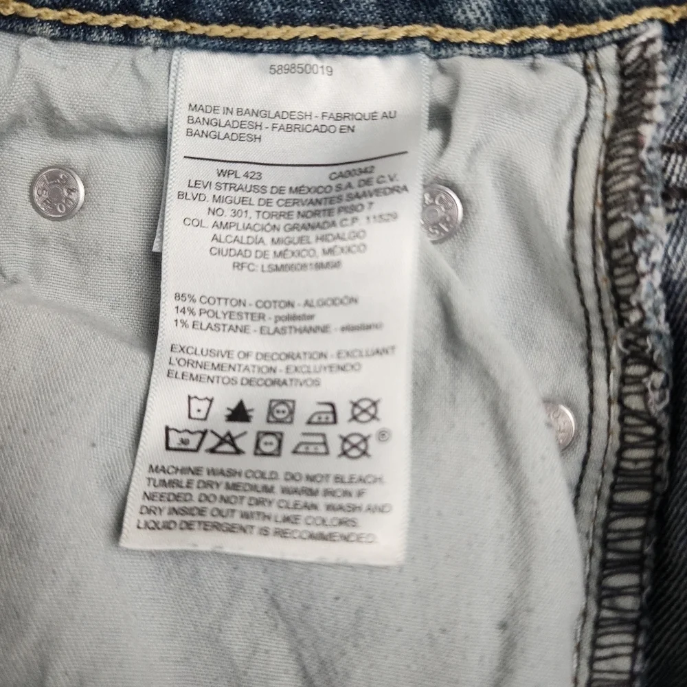 Men’s Levi’s Signature S61 Relaxed Fit Jeans - 30x29.5 Light Fade - Picture 7 of 12